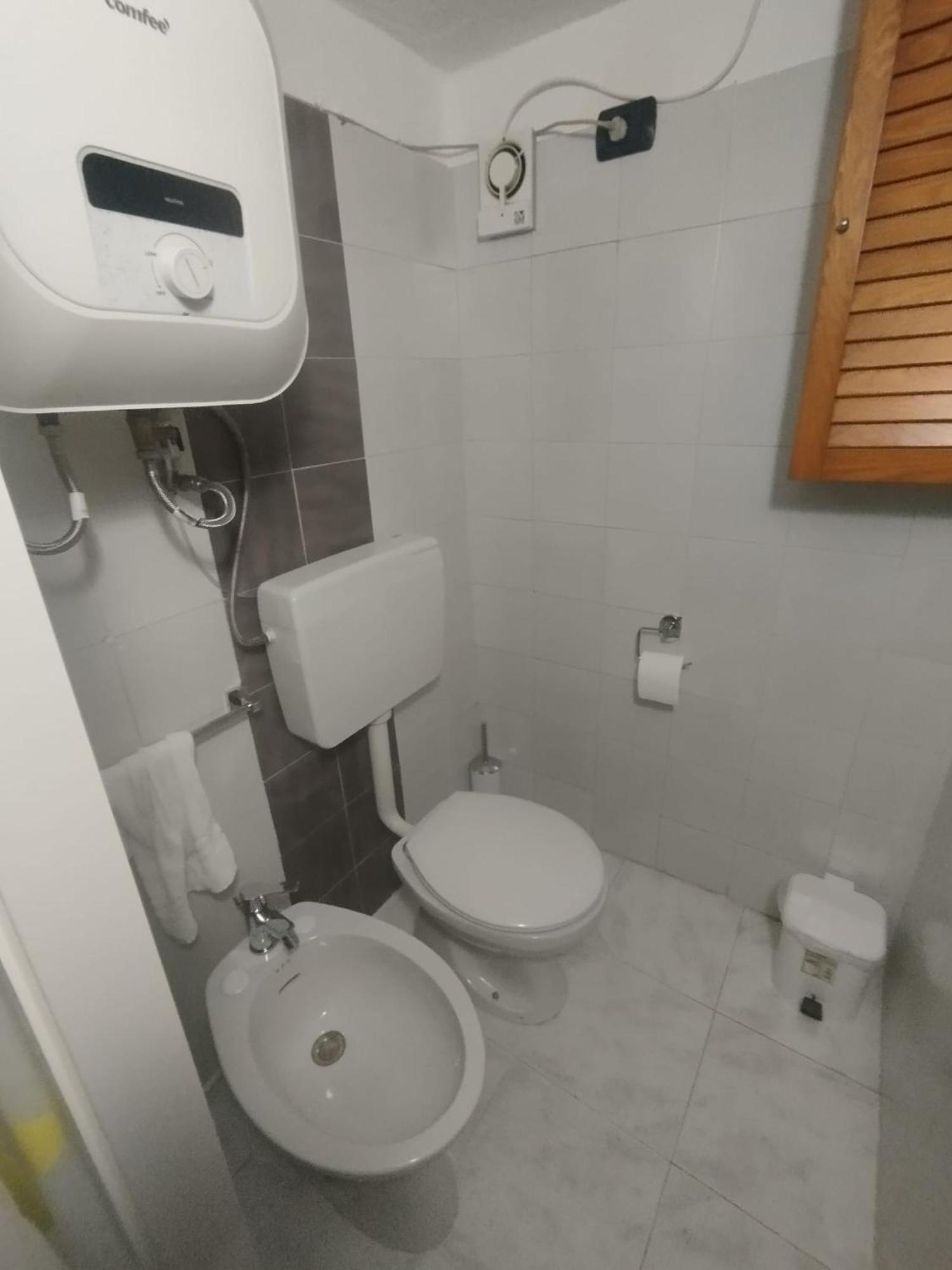 Casa Vacanze Cettina Home 3 Mt 50 Dal Mare Terra Mala Екстер'єр фото